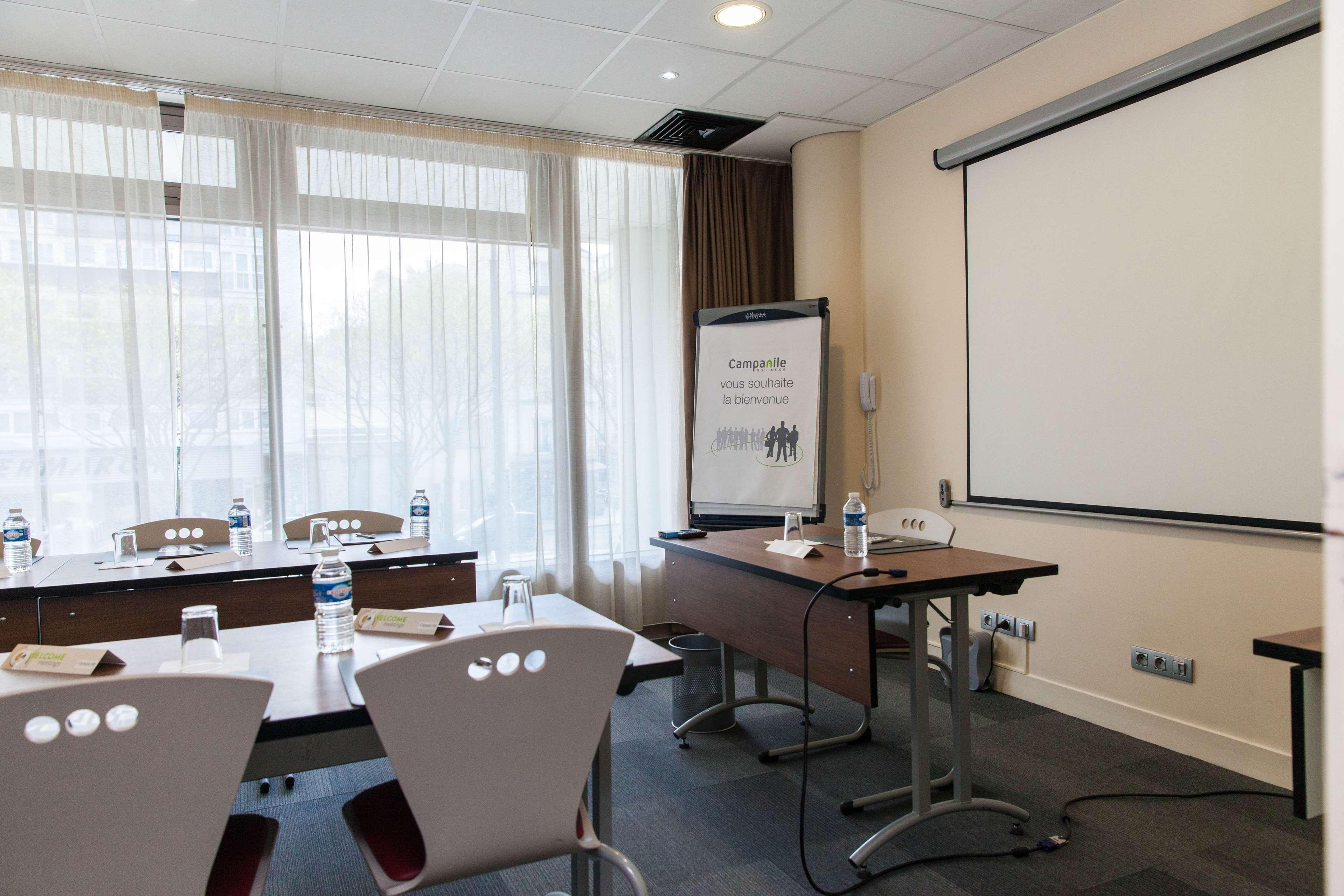 Campanile 19 - La Hotel