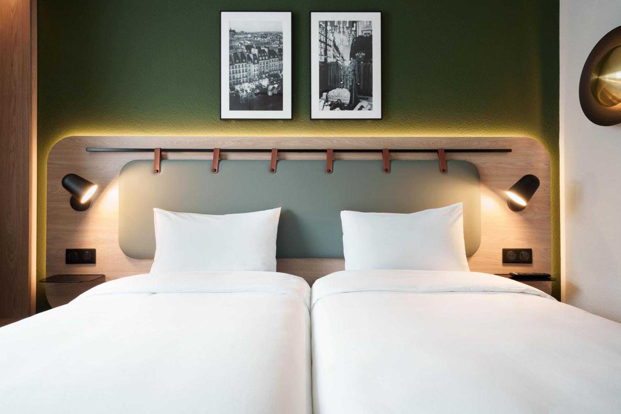 Campanile Prime 19 - La Hotel Paris