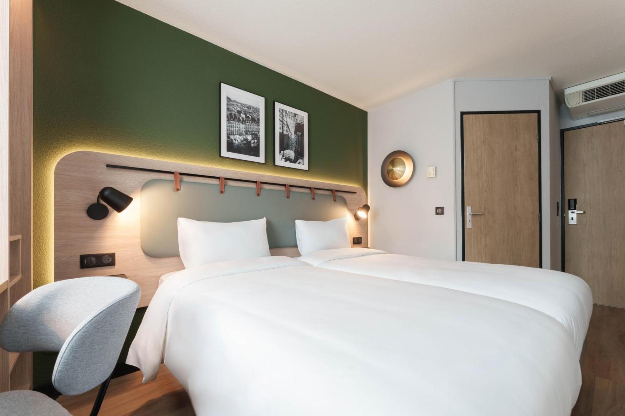 Campanile Prime 19 - La Hotel Paris