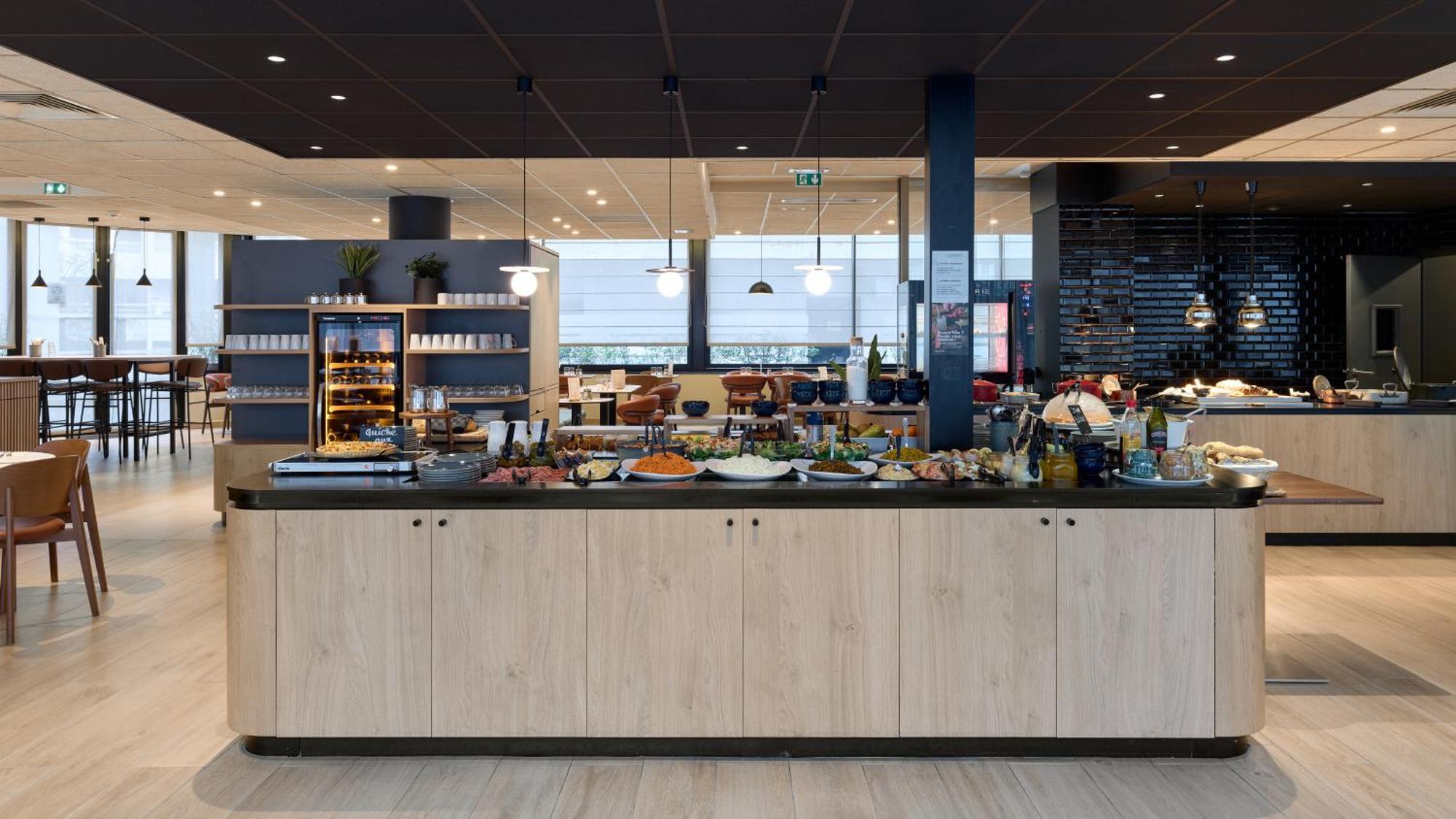 Campanile Prime 19 - La 3* Paris